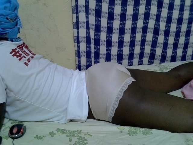 Blackchocco live cam on BongaCams