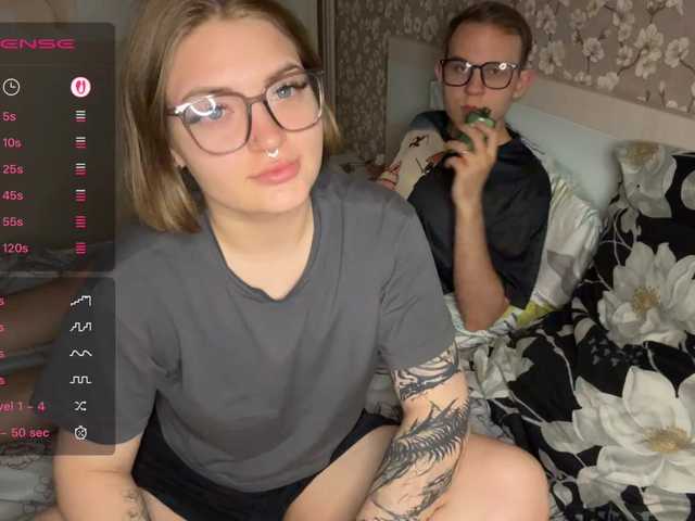 Dressed-To-Undress live cam on BongaCams
