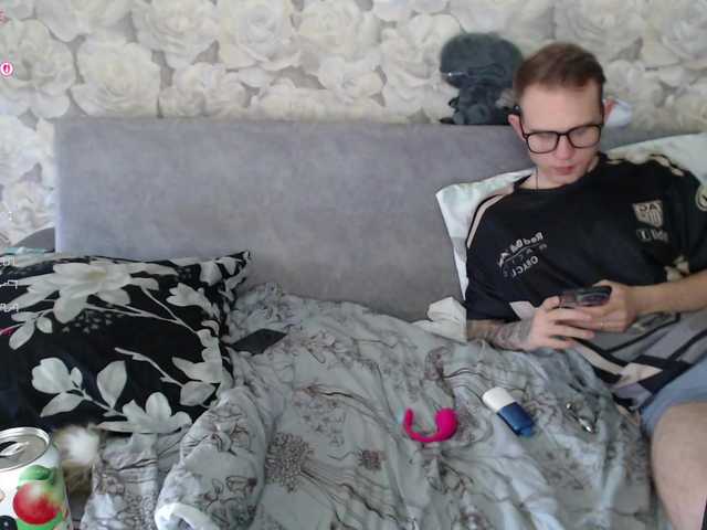 Dressed-To-Undress live cam on BongaCams