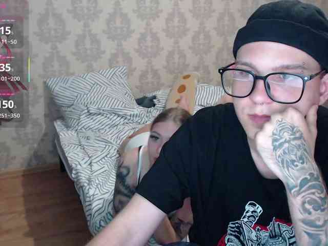 Dressed-To-Undress webcam