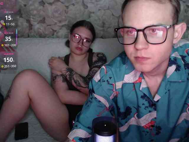 Dressed-To-Undress webcam