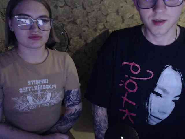 Dressed-To-Undress webcam