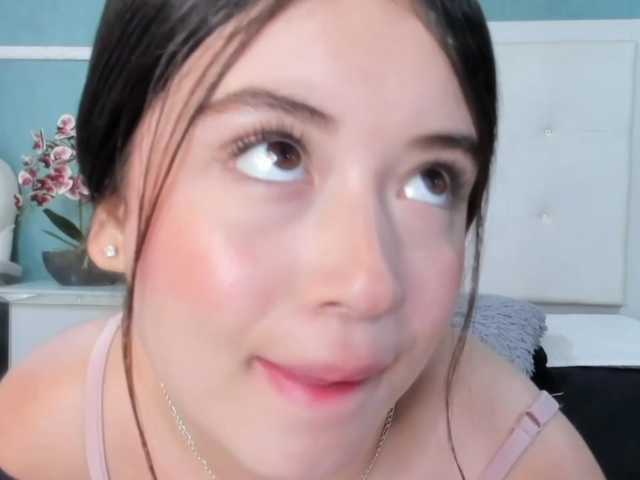 Farolle live cam on BongaCams