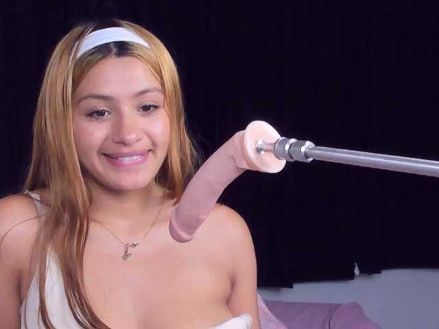 Lizz-Bela live cam on BongaCams