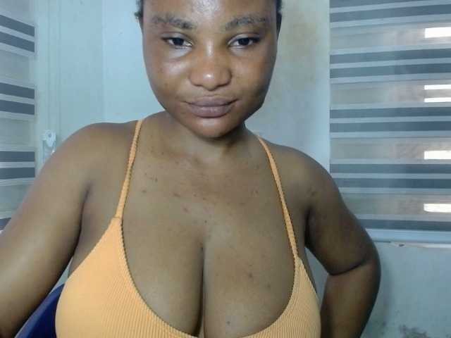 Fuckmypussyx live cam on BongaCams