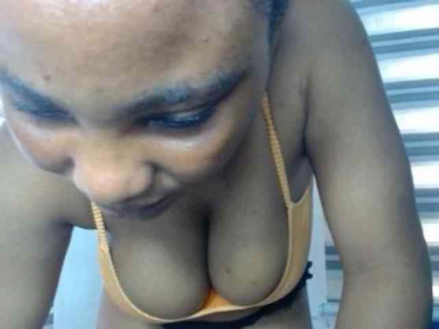 Fuckmypussyx webcam