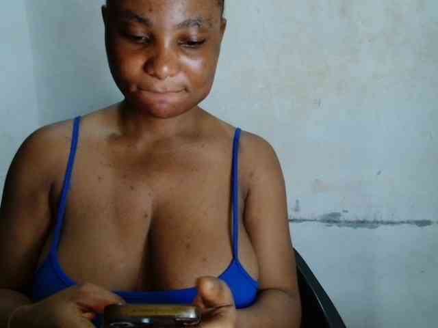 Fuckmypussyx webcam
