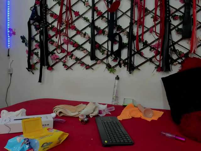 kimmywold live sex show