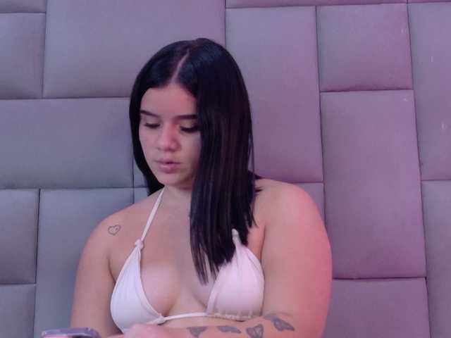 Catalina-Cooper live cam on BongaCams