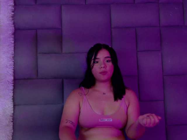 Catalina-Cooper live cam on BongaCams