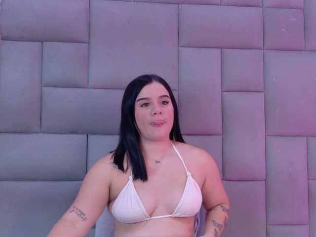Catalina-Cooper live cam on BongaCams