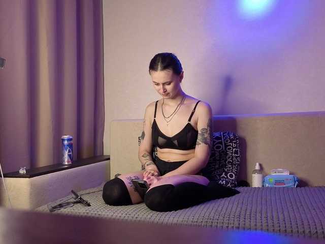 HolySinnerOfficial live cam on BongaCams