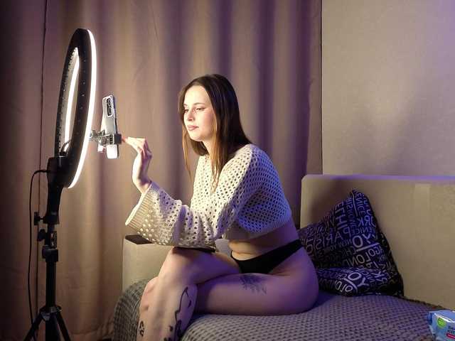 HolySinnerOfficial live cam on BongaCams