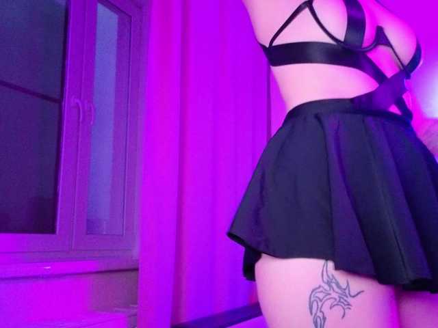 HolySinnerOfficial live cam on BongaCams