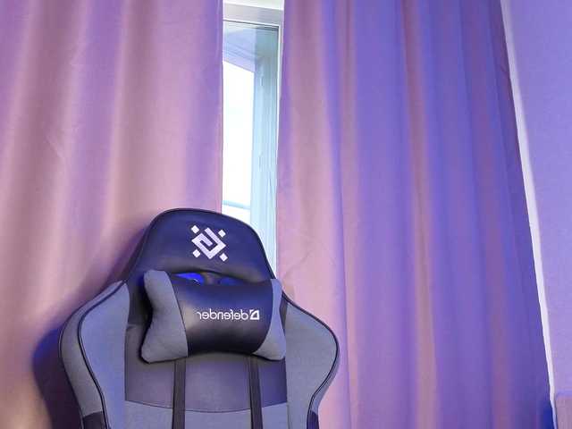 HolySinnerOfficial live cam on BongaCams