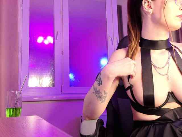 HolySinnerOfficial webcam