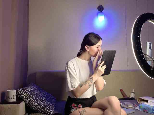 HolySinnerOfficial webcam