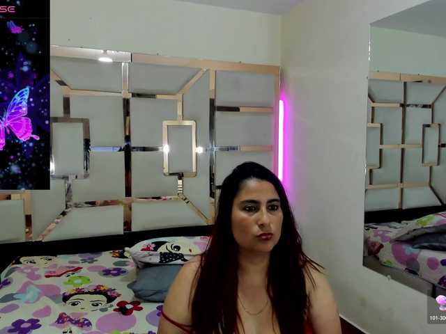 alma-alvares Live-Cam auf BongaCams