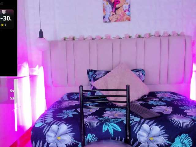 alma-alvares live cam on BongaCams