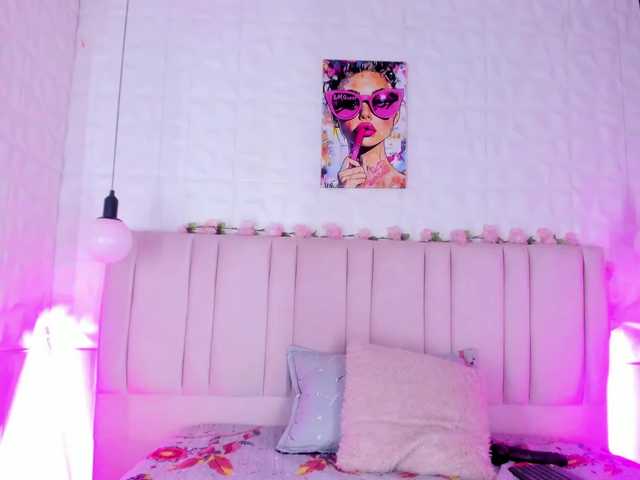 alma-alvares live cam on BongaCams