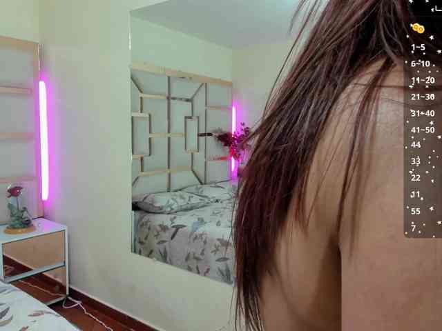 alma-alvares webcam