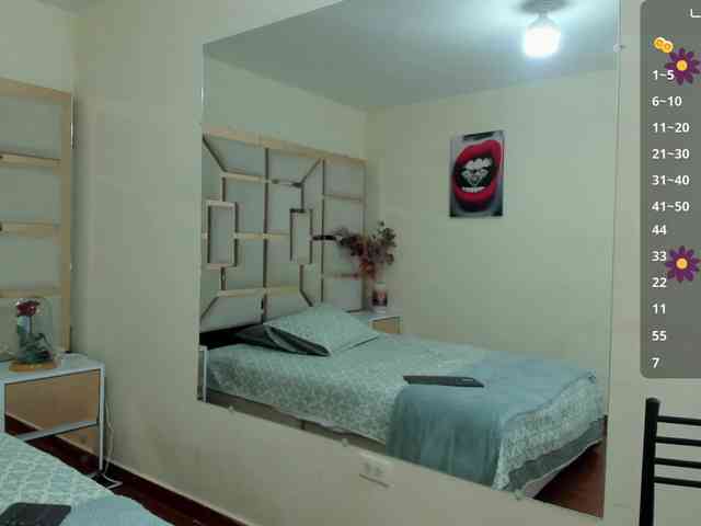 alma-alvares webcam