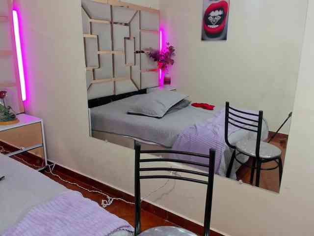 alma-alvares webcam
