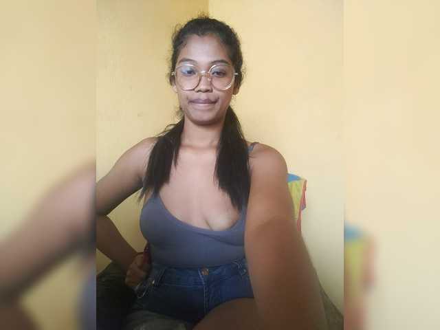 godessneya2 live cam on BongaCams