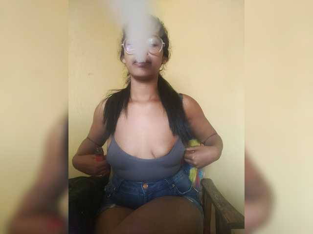 godessneya2 live cam on BongaCams
