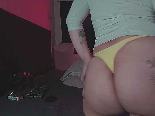 Micadiaz live cam on BongaCams