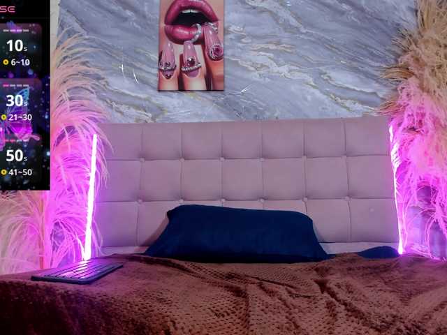 hada-russo live cam on UnifiedCams