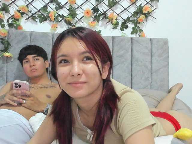Hanni-Dulcee live cam on BongaCams