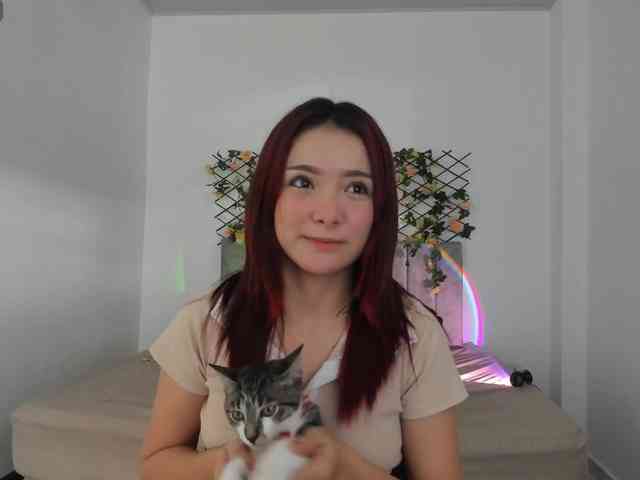 Hanni-Dulcee webcam