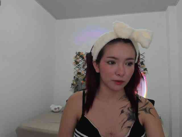 Hanni-Dulcee webcam
