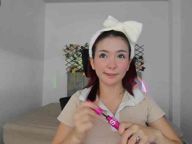 Hanni-Dulcee webcam