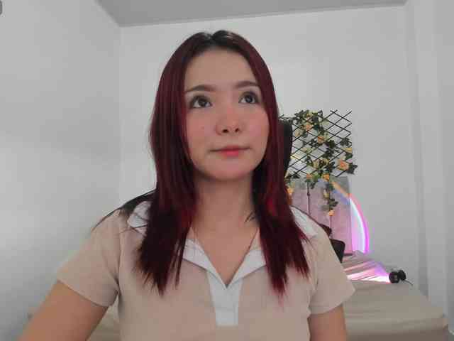 Hanni-Dulcee webcam