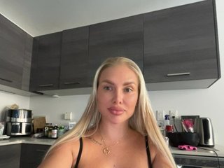 KarenLuxe Porn Show