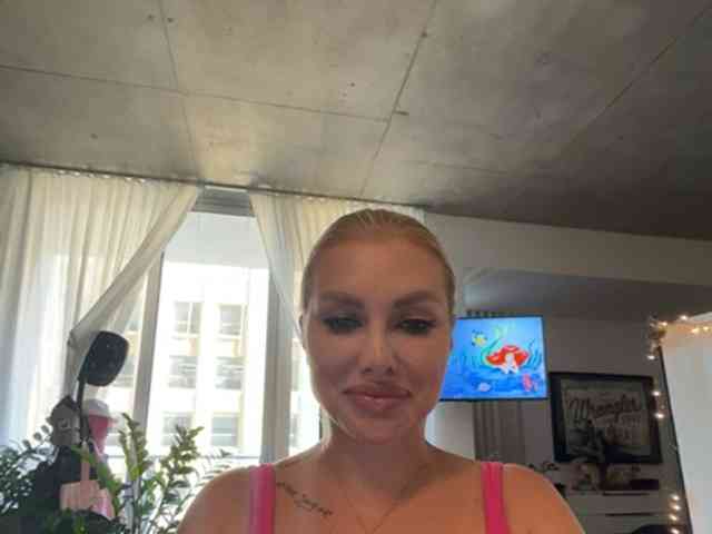 KarenLuxe webcam