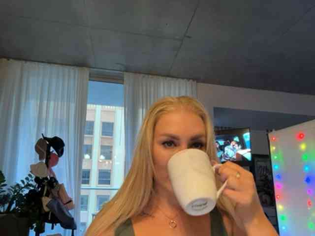 KarenLuxe webcam