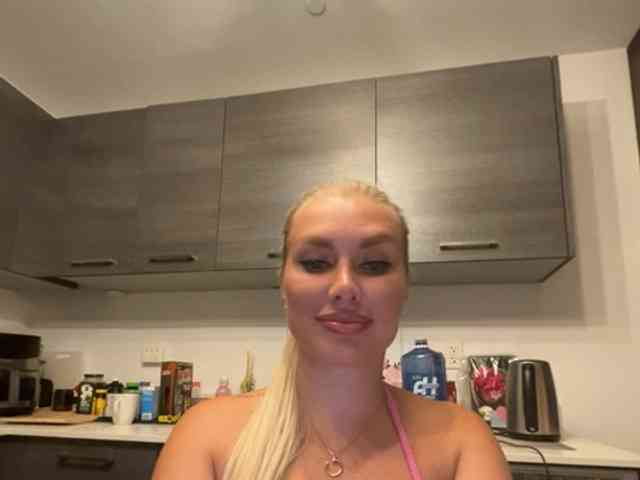 KarenLuxe webcam