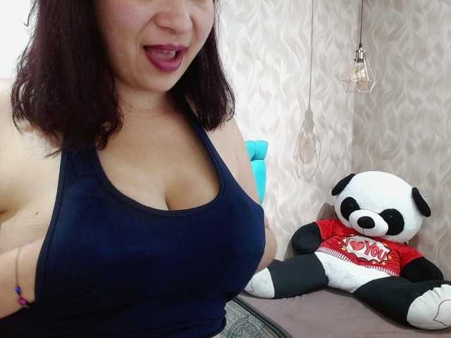 StarMilaX live cam on BongaCams