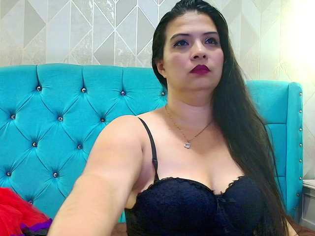 StarMilaX live cam on BongaCams