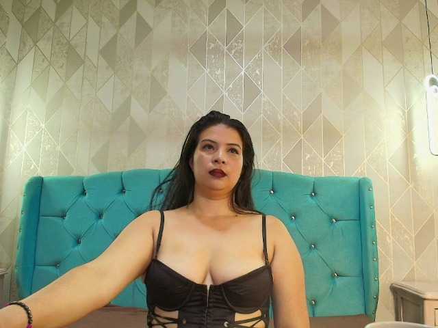 StarMilaX live cam on BongaCams