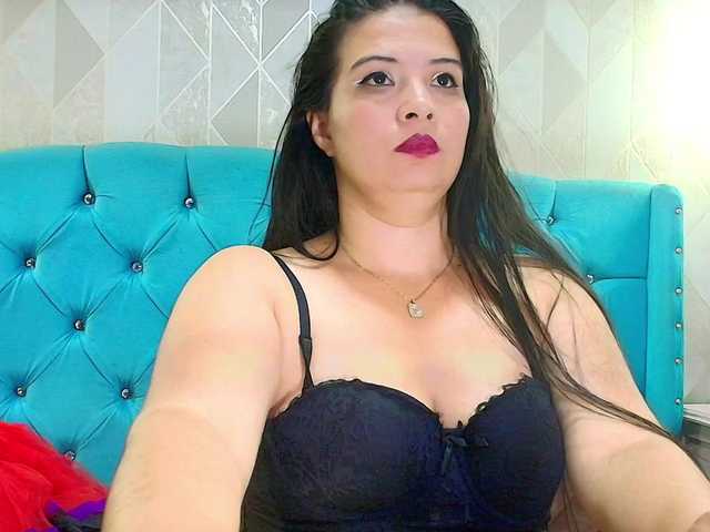 StarMilaX live cam on BongaCams