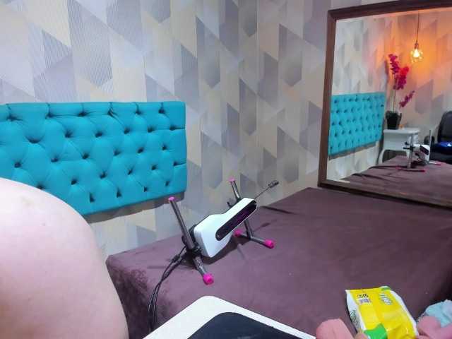 StarMilaX live cam on BongaCams