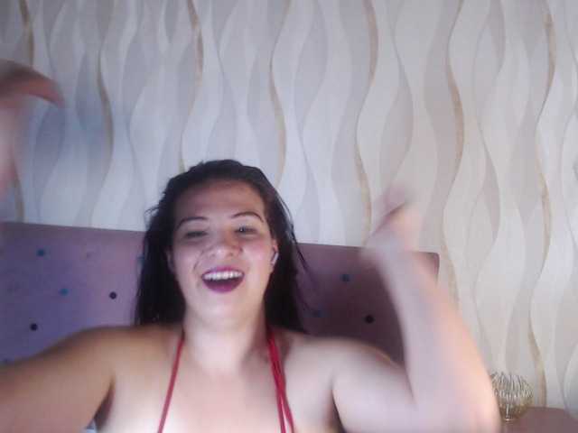 le modèle StarMilaX est en webcam porno dans un show sur le site bongacams, il possède les tags suivants: Latino/Hispanic,Brunette,Trimmed
