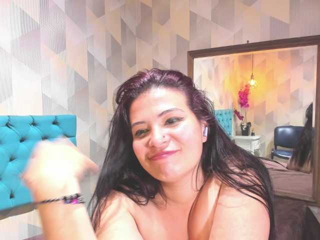 StarMilaX live cam on BongaCams