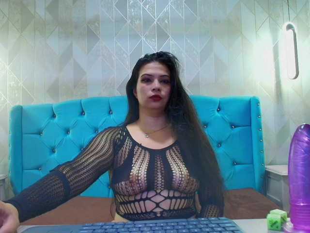 StarMilaX live cam on BongaCams