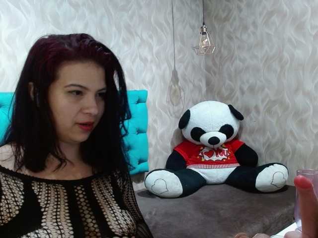 StarMilaX live cam preview