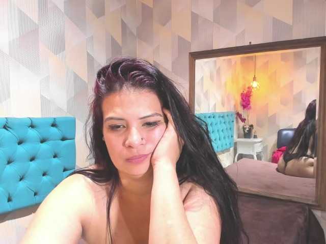 StarMilaX live cam on BongaCams